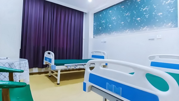 夜半狐君来敲门