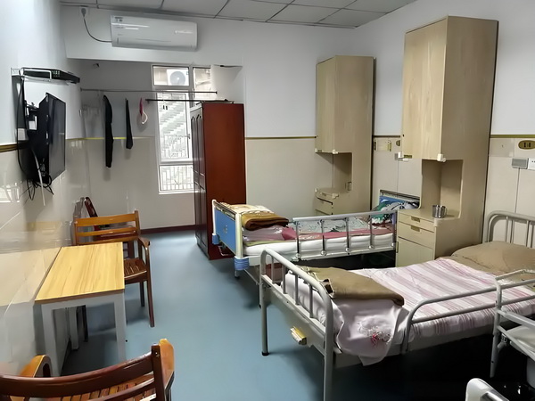 鬼屋孤魂